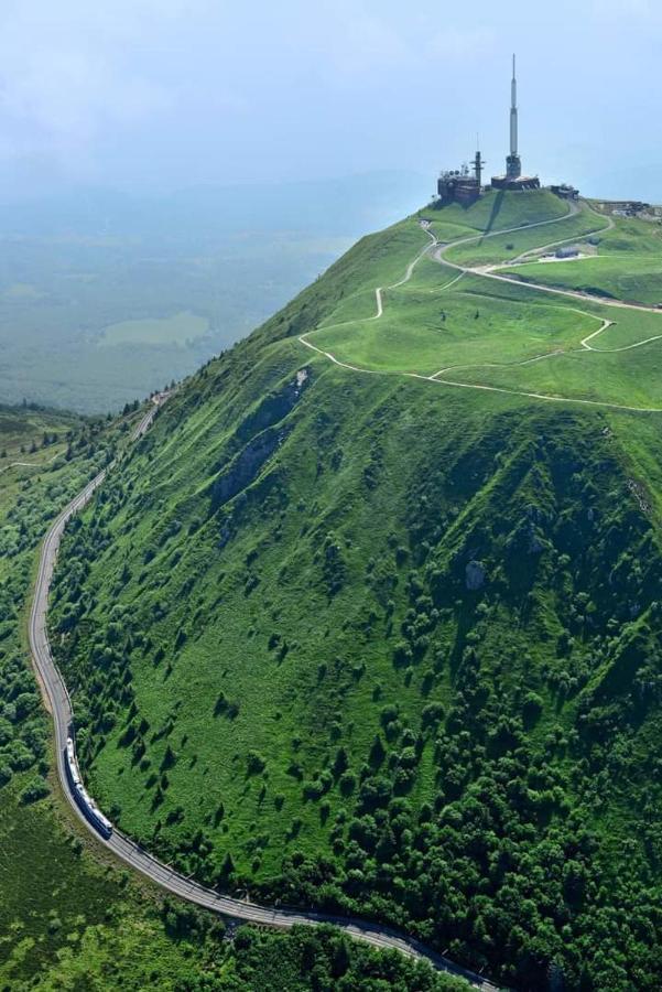 Volc Appart Saint-Pierre-le-Chastel المظهر الخارجي الصورة